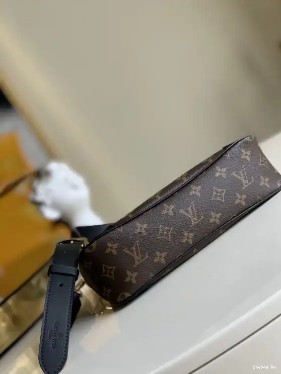 VUITTON PM ODÉON LOUIS 0626